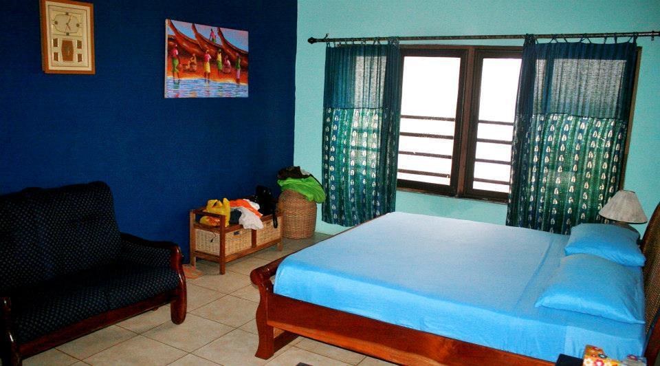 Sankofa Beach House Hotel Kokrobite Bilik gambar